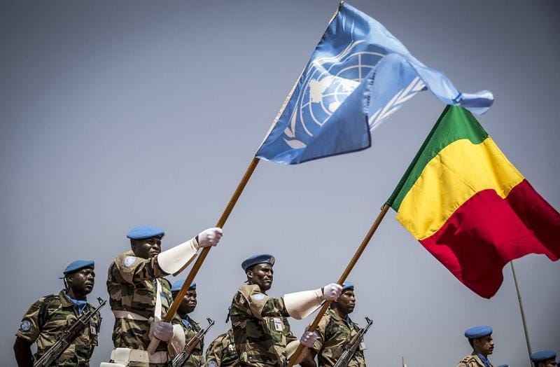 Casques-bleu-drapeau-ONU-Mali