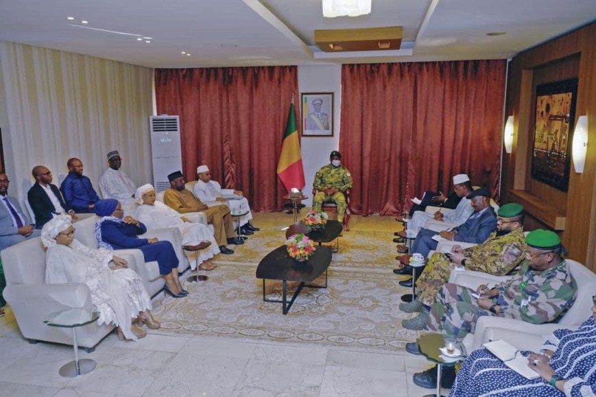 LES MAUX DE L’ECONOMIES DU MALI :LE CHEF DE LA TRANSITION A PRÊTÉ L&rsquo;OREILLE AUX ACTEURS DU SECTEUR PRIVÉ 