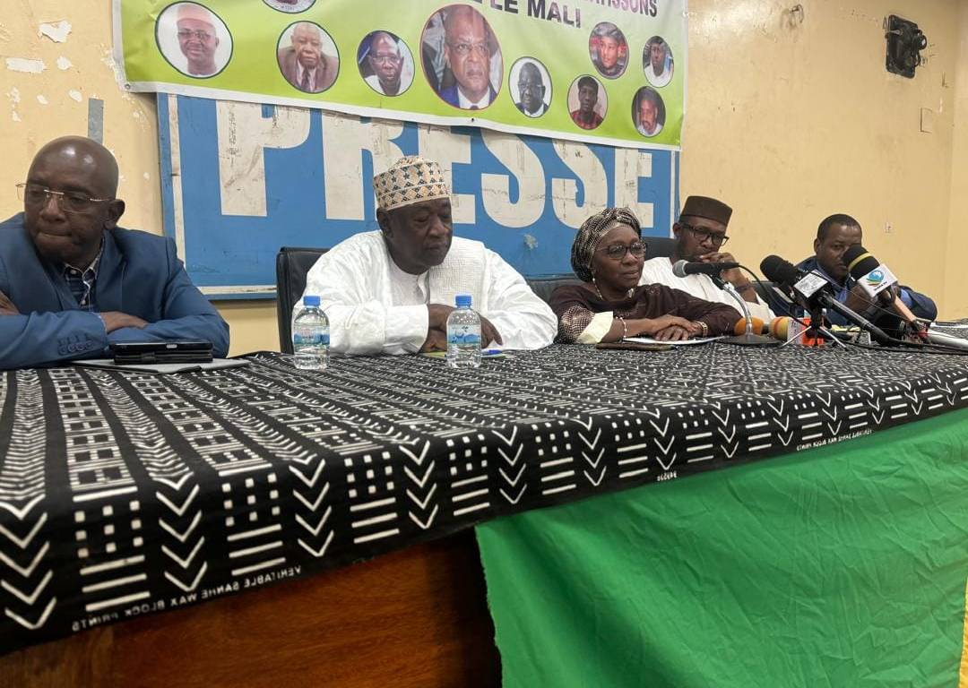 Libération des 11 leaders politiques