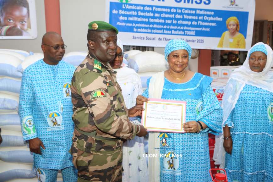 Les femmes de la CMSS apportent leur appui aux veuves et orphelins des militaires 