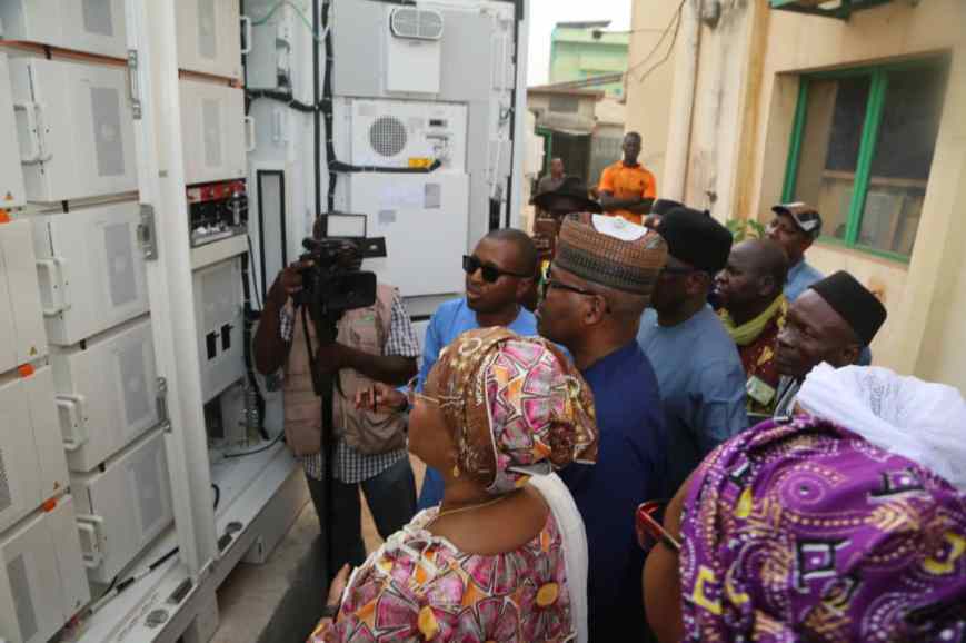 𝐈𝐧𝐬𝐭𝐚𝐥𝐥𝐚𝐭𝐢𝐨𝐧 𝐝’𝐞́𝐪𝐮𝐢𝐩𝐞𝐦𝐞𝐧𝐭𝐬 𝐬𝐨𝐥𝐚𝐢𝐫𝐞𝐬 𝐚𝐮 𝐂𝐞𝐧𝐭𝐫𝐞 𝐝𝐞 𝐒𝐚𝐧𝐭𝐞́ 𝐝𝐞 𝐑𝐞́𝐟𝐞́𝐫𝐞𝐧𝐜𝐞 (𝐂𝐒𝐑𝐞́𝐟)  𝐝𝐞 𝐥𝐚 𝐂𝐨𝐦𝐦𝐮𝐧𝐞 𝐈𝐈