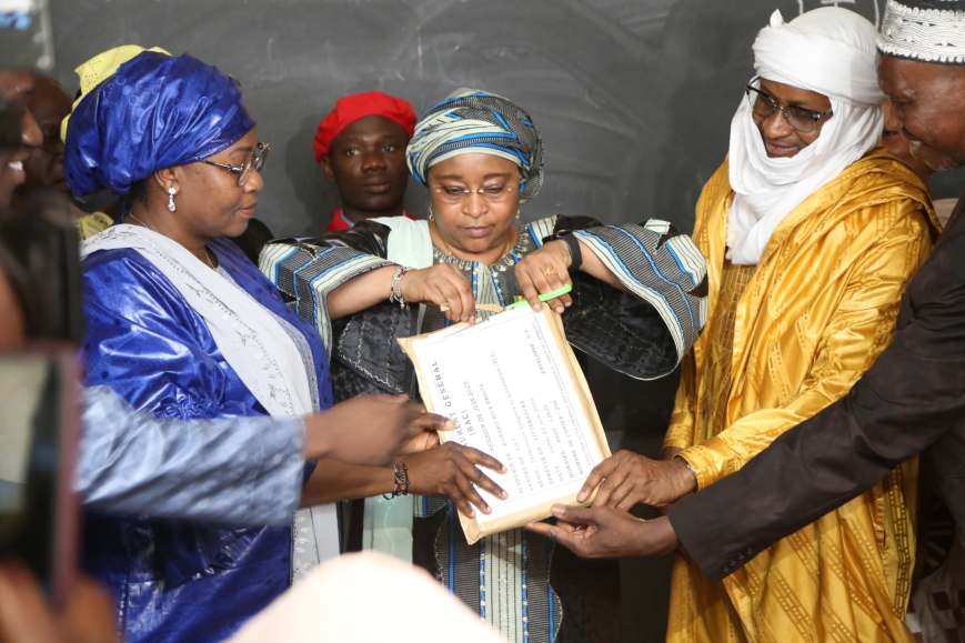 𝐋ANCEMENT DE LA SESSION DU BACCALAURÉAT 2025: 𝐋𝐞 𝐦𝐢𝐧𝐢𝐬𝐭𝐫𝐞 𝐀𝐬𝐬𝐚 𝐁𝐚𝐝𝐢𝐚𝐥𝐥𝐨 𝐓𝐨𝐮𝐫𝐞́ donne le ton d𝐞𝐬 𝐞́𝐩𝐫𝐞𝐮𝐯𝐞𝐬 𝐚𝐮 𝐥𝐲𝐜𝐞́𝐞 𝐈𝐛𝐫𝐚𝐡𝐢𝐦 𝐋𝐲