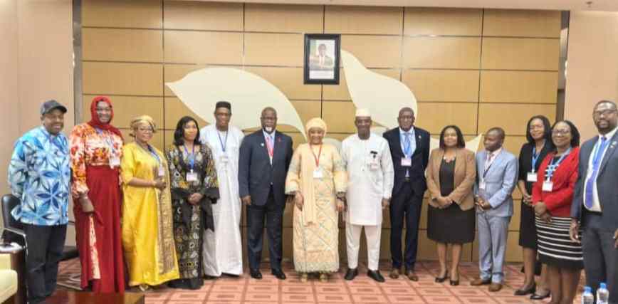 𝐋USAKA : 𝐔𝐧𝐞 𝐫𝐞𝐧𝐜𝐨𝐧𝐭𝐫𝐞 𝐟𝐫𝐮𝐜𝐭𝐮𝐞𝐮𝐬𝐞 𝐞𝐧𝐭𝐫𝐞 𝐥𝐞𝐬 𝐦𝐢𝐧𝐢𝐬𝐭𝐫𝐞𝐬 𝐝𝐞 𝐥𝐚 𝐒𝐚𝐧𝐭𝐞́ 𝐝𝐮 𝐌𝐚𝐥𝐢 𝐞𝐭 𝐝𝐞 𝐥𝐚 𝐙𝐚𝐦𝐛𝐢𝐞