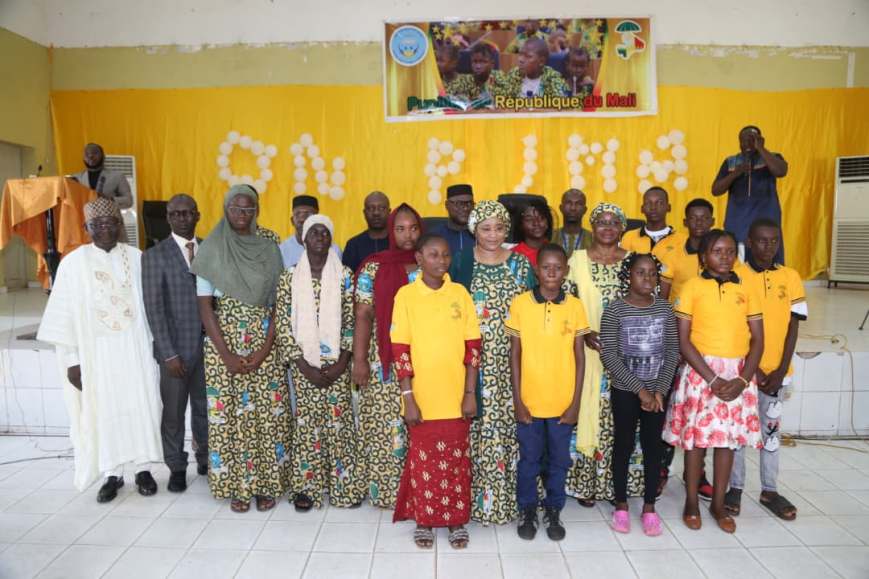 𝐂LÔTURE DES VACANCES DES PUPILLES DE LA RÉPUBLIQUE: U𝐧𝐞 𝐜𝐞́𝐫𝐞́𝐦𝐨𝐧𝐢𝐞 𝐫𝐢𝐜𝐡𝐞 𝐞𝐧 𝐞́𝐦𝐨𝐭𝐢𝐨𝐧𝐬 𝐚̀ 𝐥𝐚 𝐌𝐚𝐢𝐬𝐨𝐧 𝐝𝐞𝐬 𝐀𝐢̂𝐧𝐞́𝐬