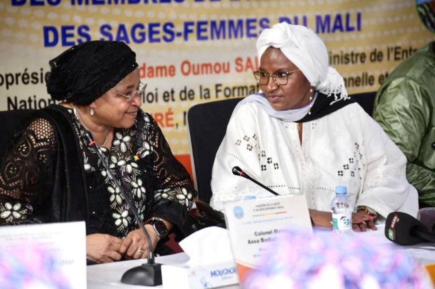 𝟏𝟏𝟐 𝐒AGES-FEMMES : R𝐞𝐧𝐟𝐨𝐫𝐜𝐞𝐧𝐭 𝐥𝐞𝐮𝐫𝐬 𝐜𝐨𝐦𝐩𝐞́𝐭𝐞𝐧𝐜𝐞𝐬 𝐚𝐟𝐢𝐧 𝐝’𝐚𝐦𝐞́𝐥𝐢𝐨𝐫𝐞𝐫 𝐥𝐚 𝐩𝐫𝐢𝐬𝐞 𝐞𝐧 𝐜𝐡𝐚𝐫𝐠𝐞 𝐬𝐚𝐧𝐢𝐭𝐚𝐢𝐫𝐞 𝐝𝐞𝐬 𝐟𝐞𝐦𝐦𝐞𝐬 𝐞𝐭 𝐝𝐞𝐬 𝐍𝐨𝐮𝐯𝐞𝐚𝐮-𝐧𝐞́𝐬